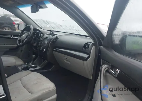 2012 Kia Sorento Lx z USA, uszkodzony, nr VIN 5XYKT3A6XCG295322